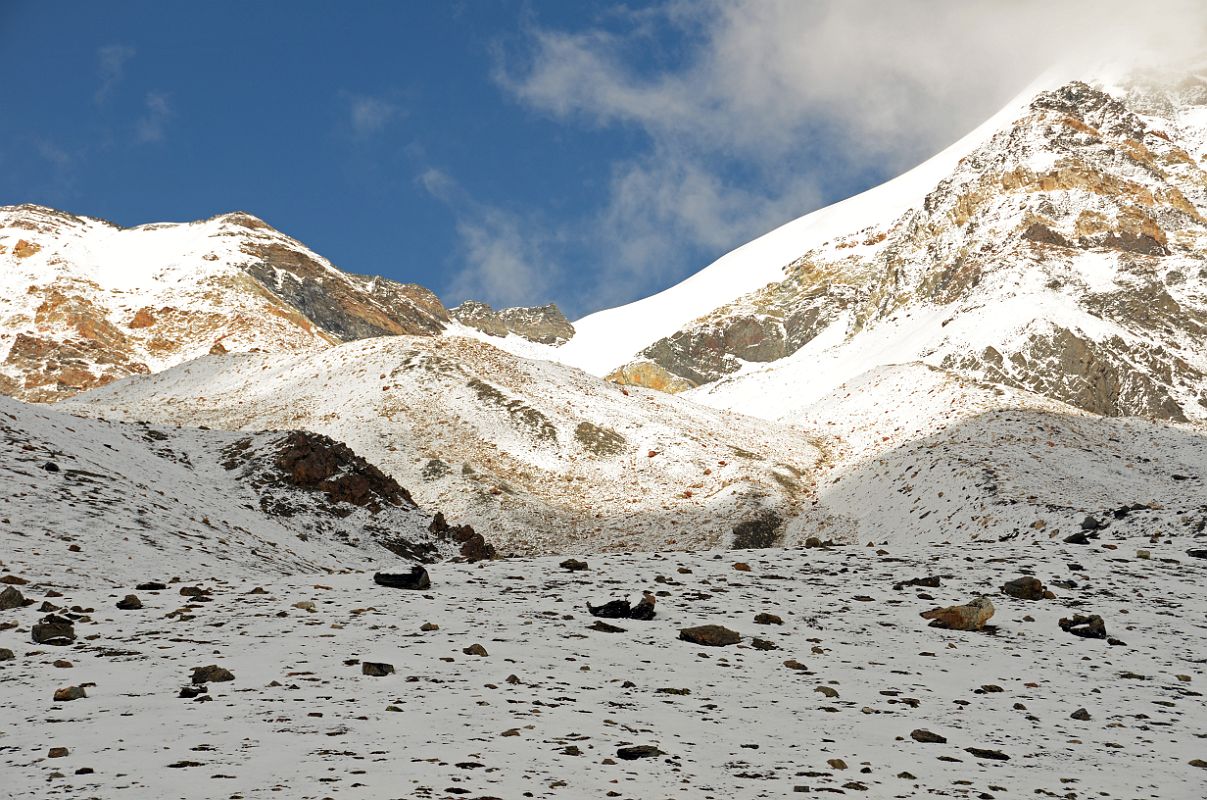 07 Looking Ahead At The Trail Towards Chulu Far East Col Camp 